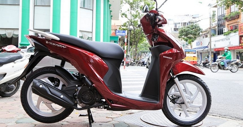 Đại lý khan hàng khách Việt chuyển sang lùng mua Honda Vision cũ  ÔtôXe  máy  Vietnam VietnamPlus